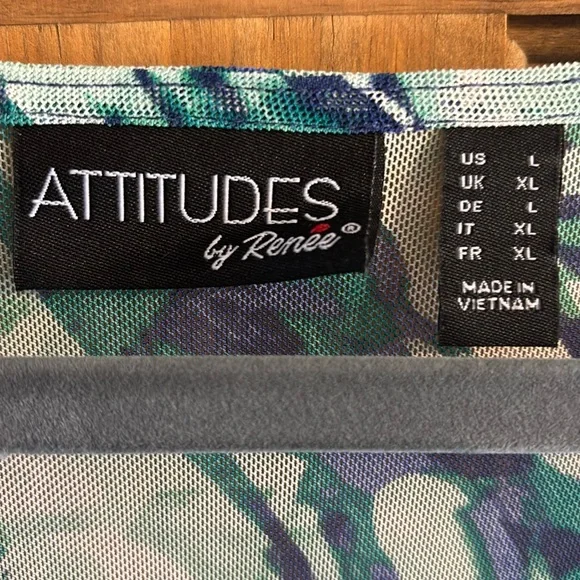 NWOT Attitudes by Renee Como sheer stretch coverup L - Picture 3 of 7